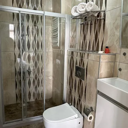 فندق مبيت وإفطار انتيك ايبك 2*